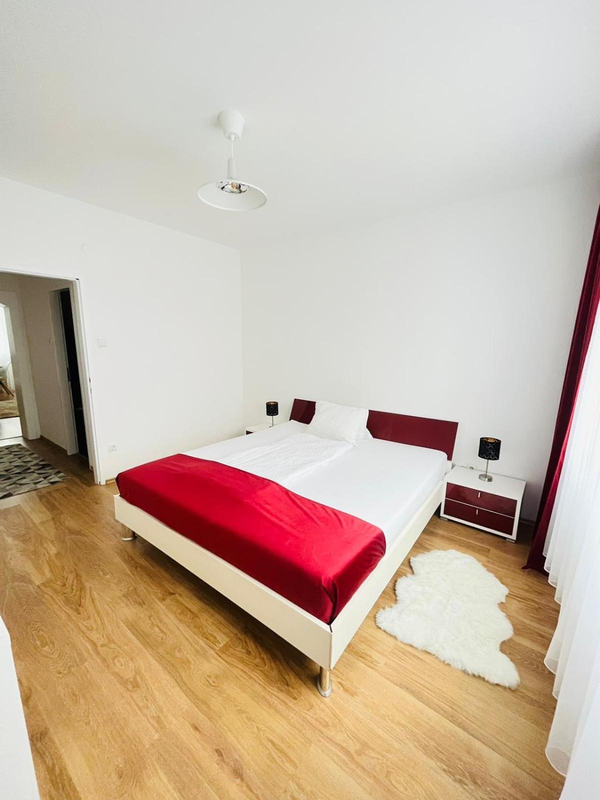 Magnifique Appartment Linz Exterior foto